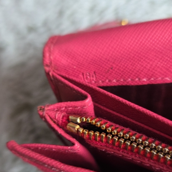 Prada Bifold LingWallet - Picture 8 of 16